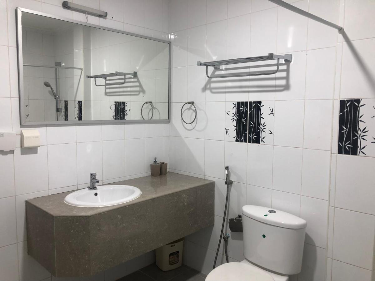 The G Ten Holiday Inn Hulhumale Esterno foto