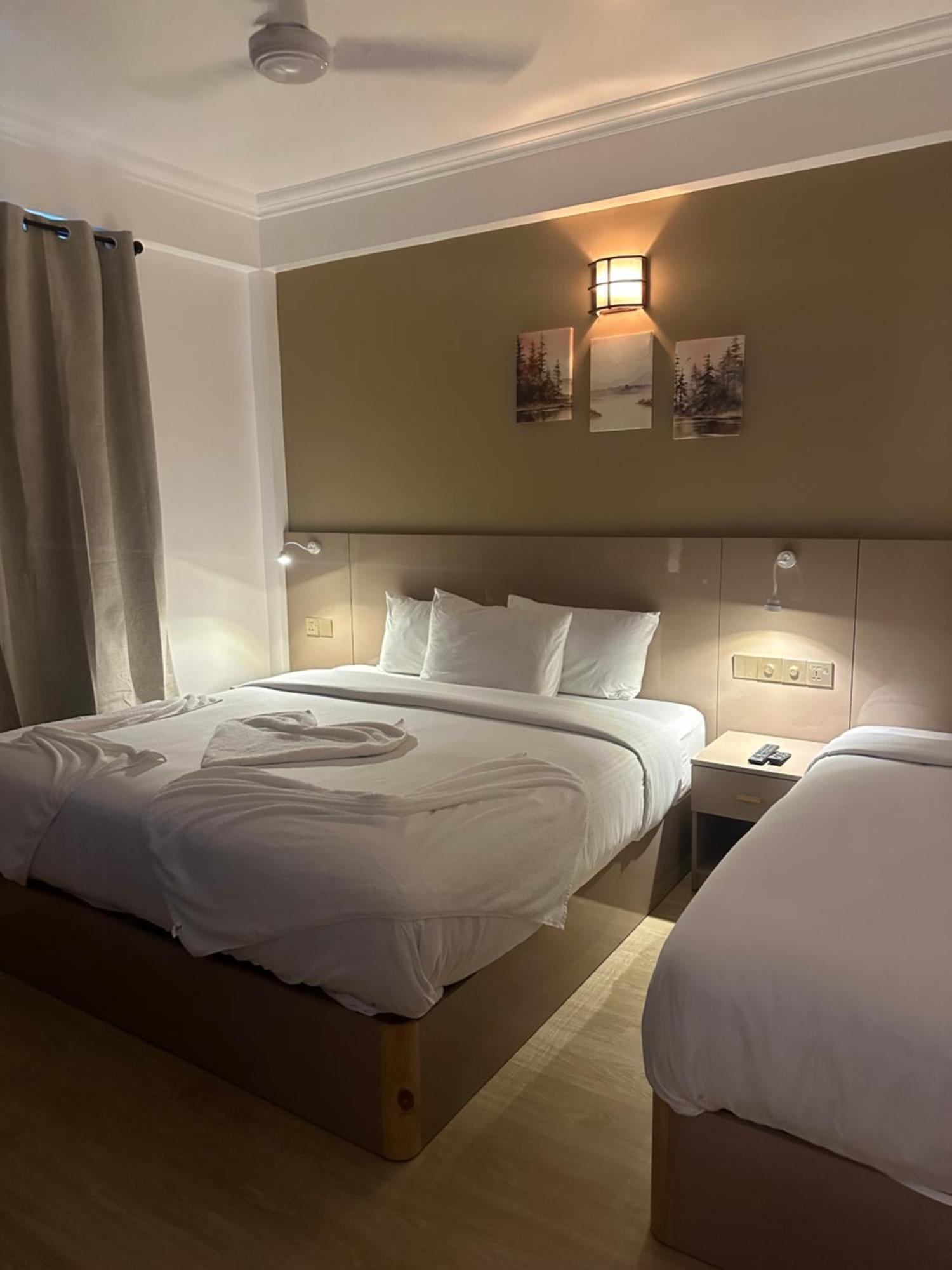 The G Ten Holiday Inn Hulhumale Esterno foto